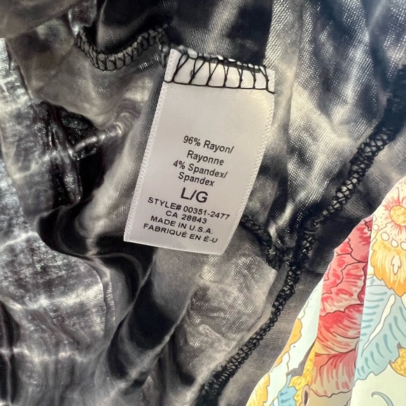 Tie-Dyed Babydoll Tee - Picture 3 of 3